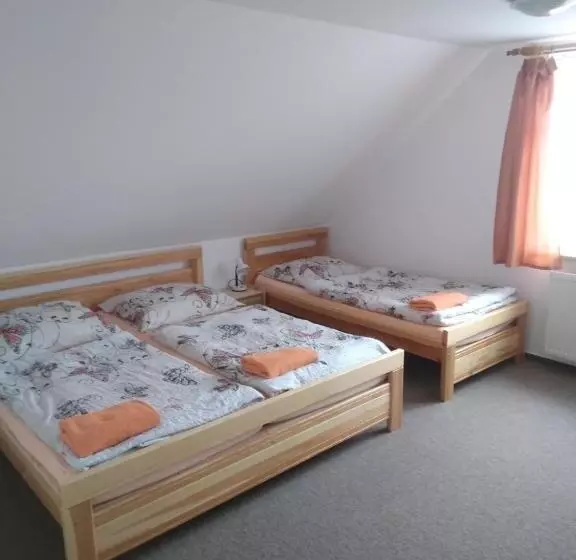 Majatalo Penzion Hortenzie