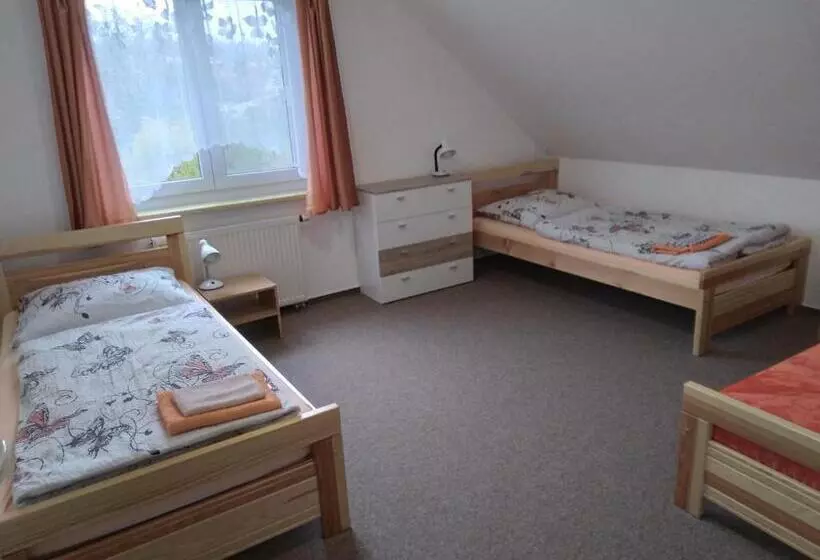 Majatalo Penzion Hortenzie