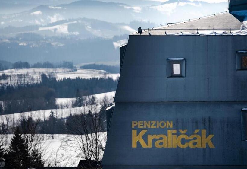 ペンション Penzion Kraličák