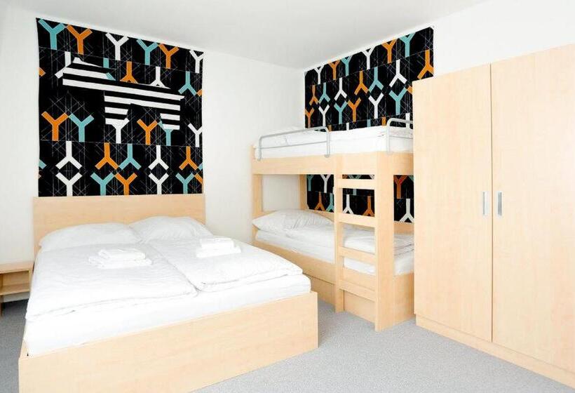 ペンション Penzion Kraličák