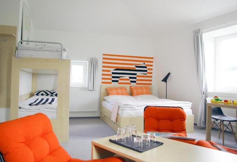 ペンション Penzion Kraličák