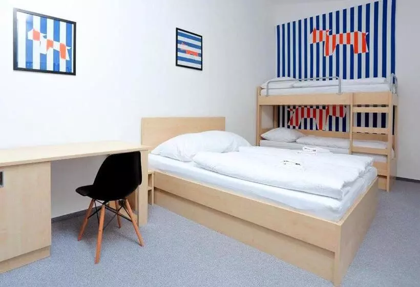 ペンション Penzion Kraličák