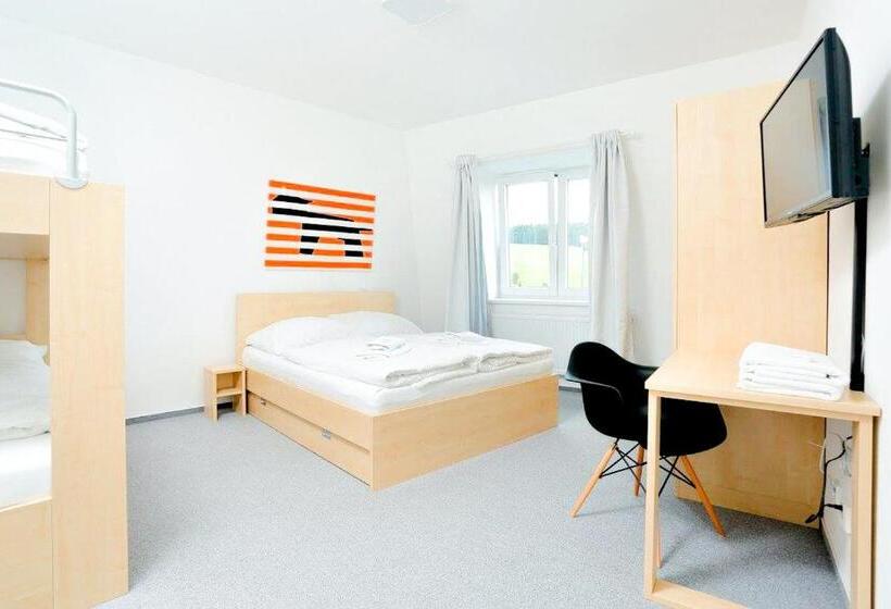 ペンション Penzion Kraličák