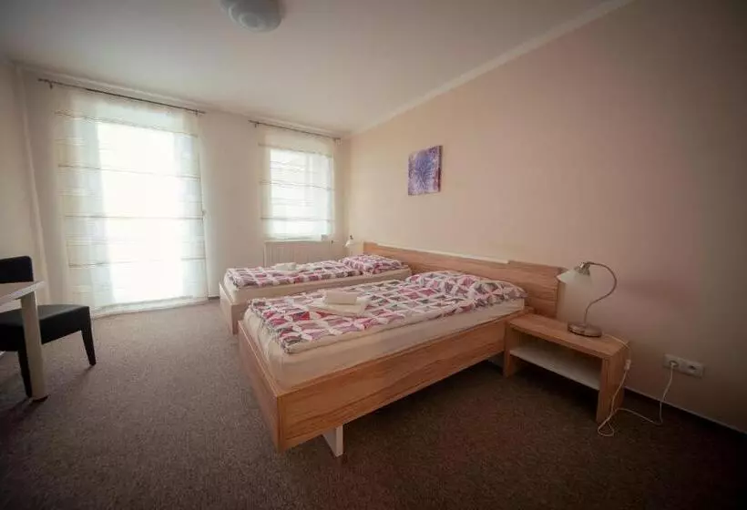 Majatalo Penzion U Bláhů