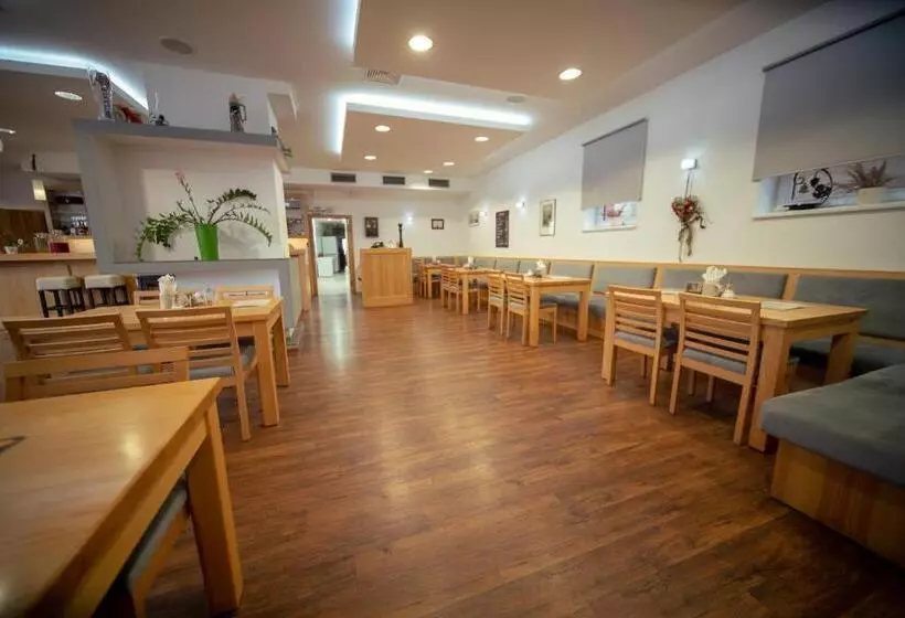 Majatalo Penzion U Bláhů