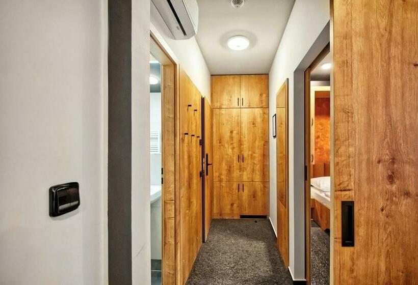 펜션 Restaurace A Penzion Praha