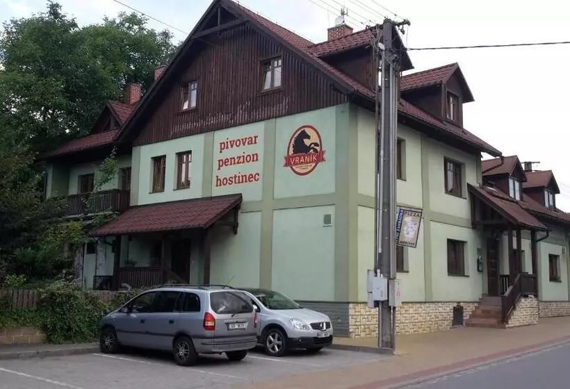 Retkeilymaja Penzion Pivovar Vraník