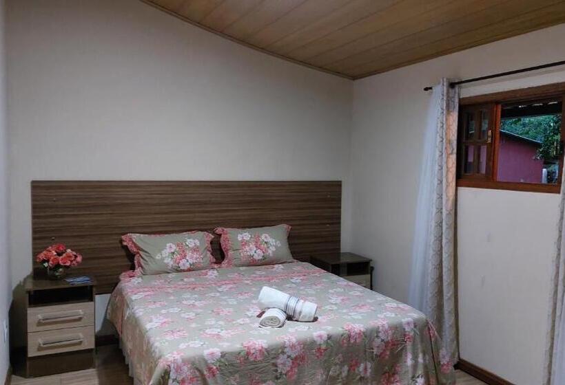 הוסטל Pousada Recanto Lisieux