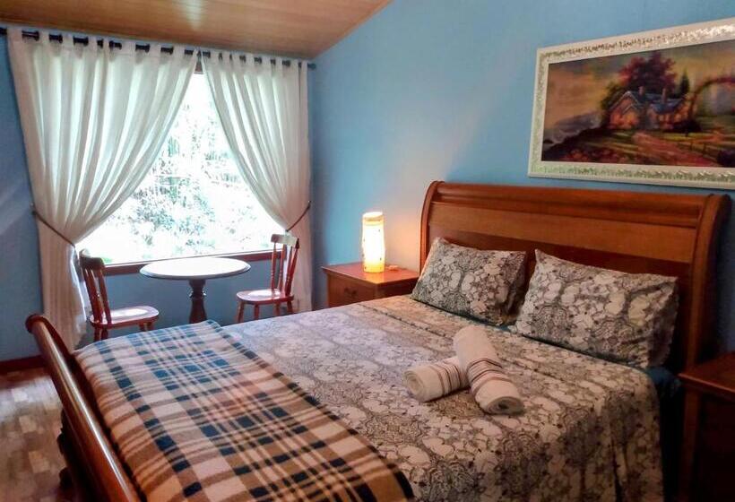 הוסטל Pousada Recanto Lisieux