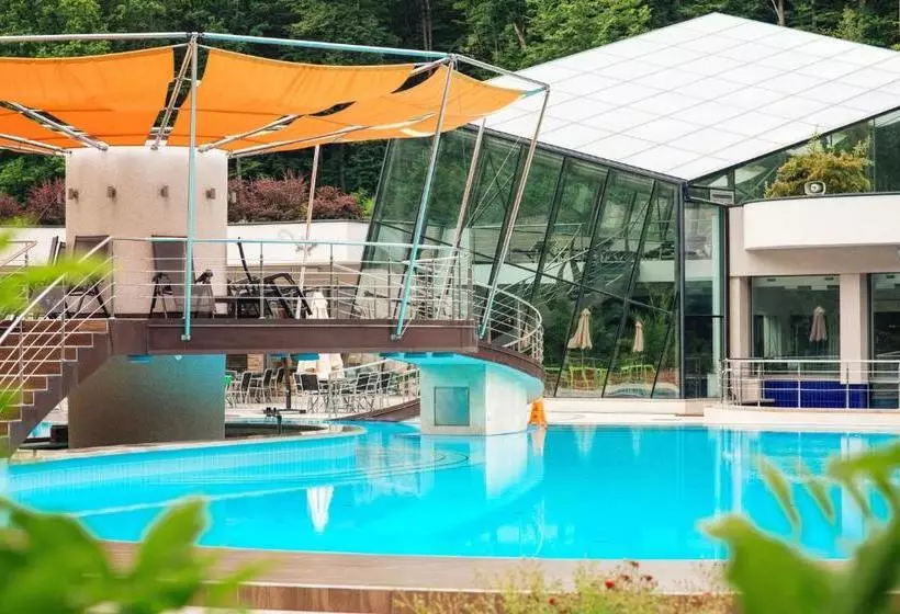 Apartament Hotel By Derenivska Kupil