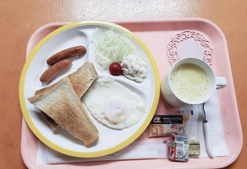 בית מלון כפרי Aloha Inn Aine