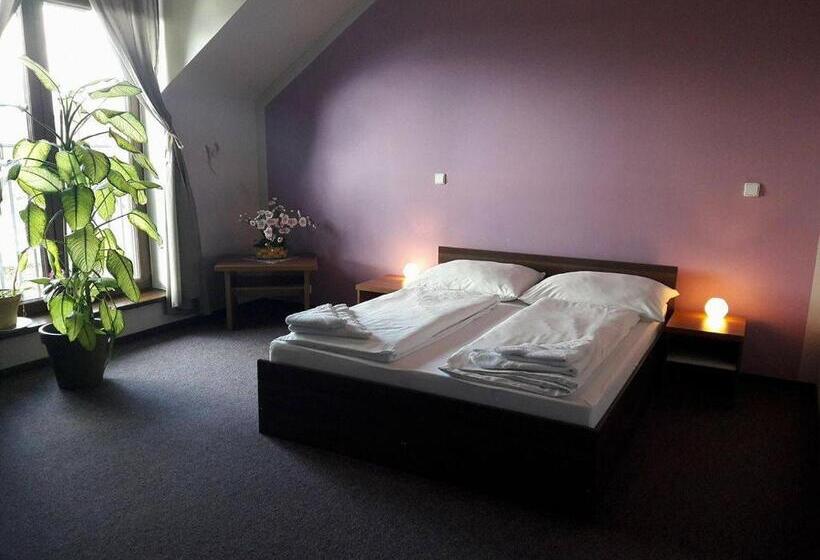 ホテル Golf Bitozeves