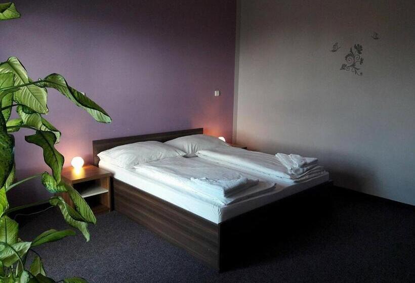 ホテル Golf Bitozeves