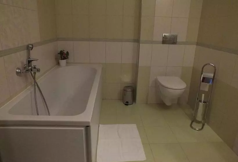 Hotelli Golf Bitozeves