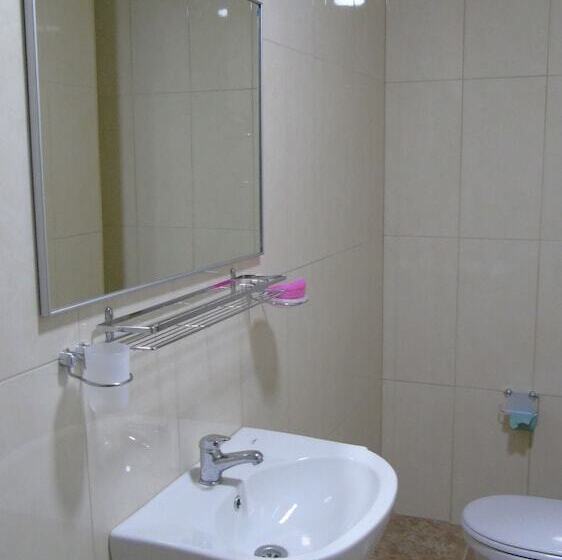 בית מלון כפרי Kiev Plus