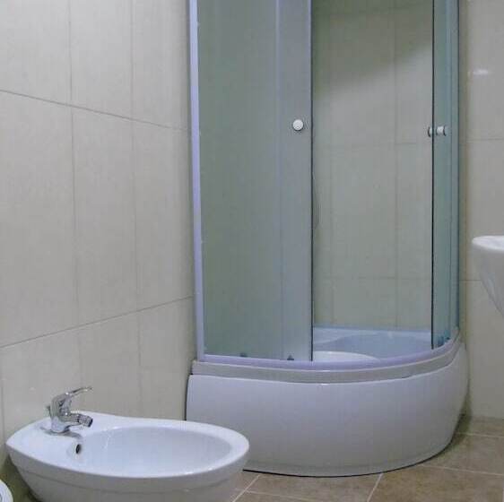 בית מלון כפרי Kiev Plus