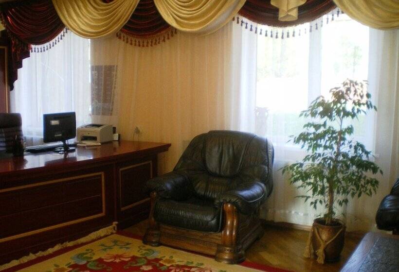 בית מלון כפרי Kiev Plus