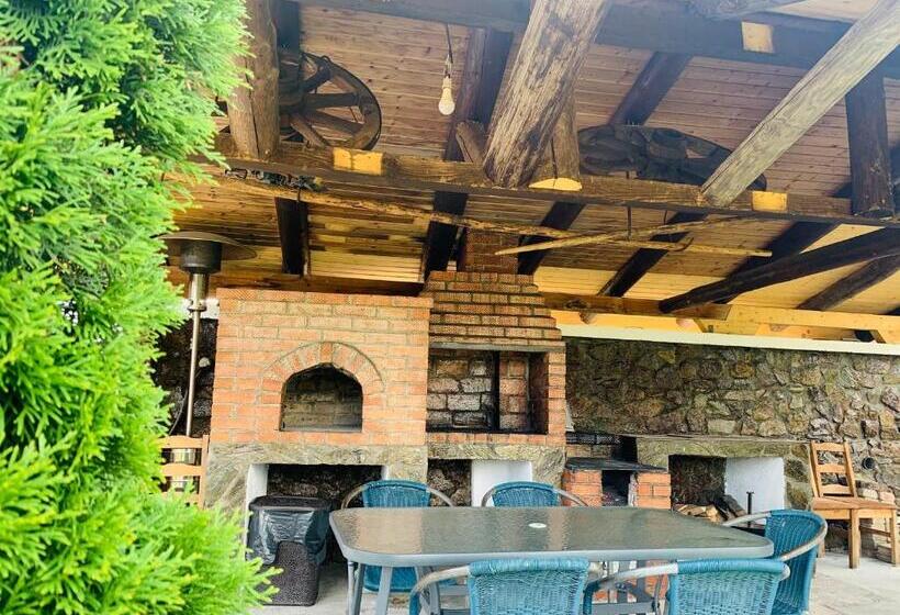 Pensão Alex & Maria