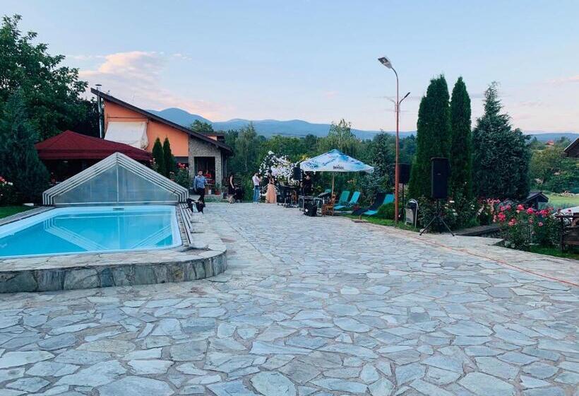 Pensão Alex & Maria