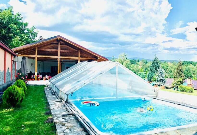 Pensão Alex & Maria