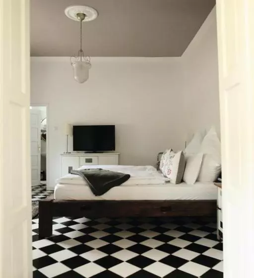 Majatalo Boutique Hotel Le Baron