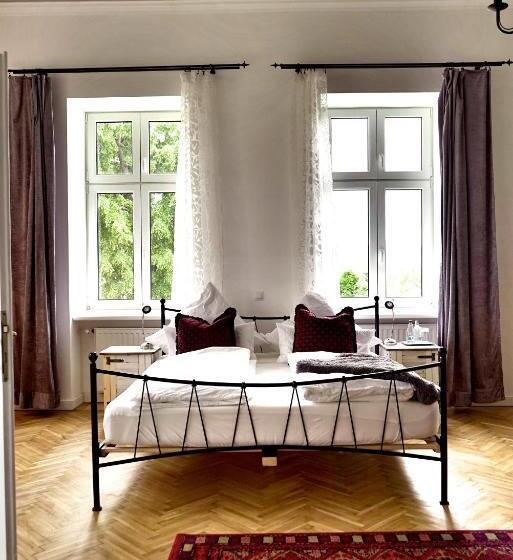 Пансион Boutique Hotel Le Baron