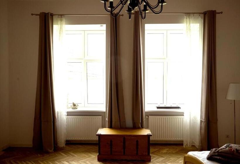 Пансион Boutique Hotel Le Baron