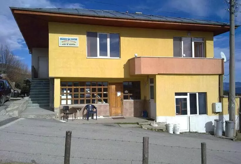 Majatalo Guest House Chala