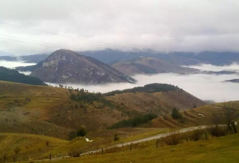 Majatalo Guest House Chala