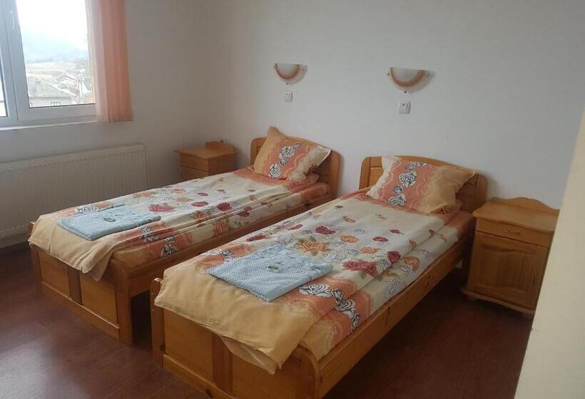 Pension Guest House Chala