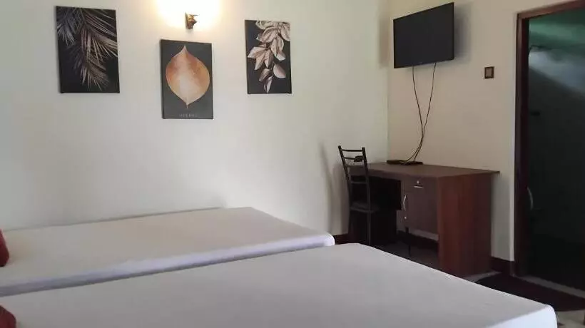 ペンション Hansika Guest Inn