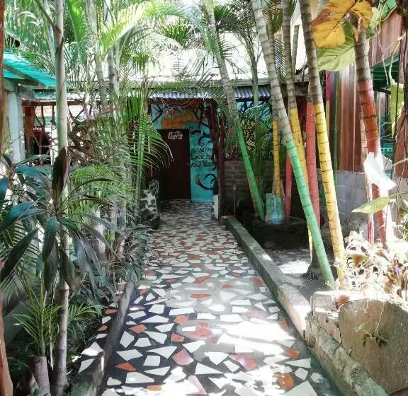 Majatalo Lazy Crab Hostel