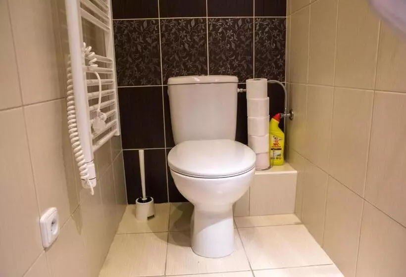 Majatalo Penzion A Restaurace Na Salaši