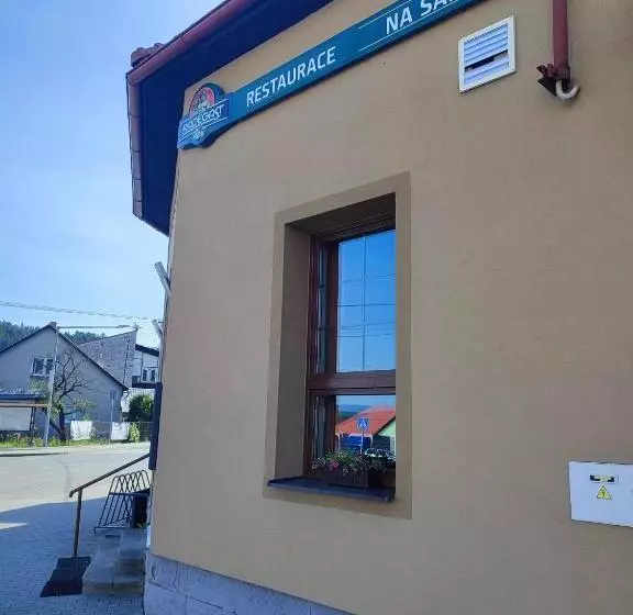 Majatalo Penzion A Restaurace Na Salaši