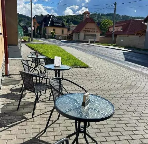 Majatalo Penzion A Restaurace Na Salaši