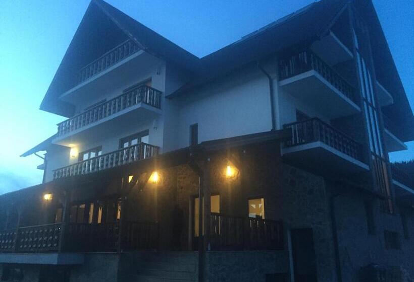 بنسيون Poarta Raiului