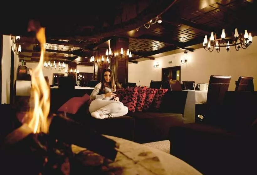 ペンション Poarta Raiului