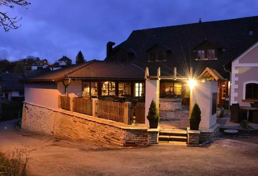 Majatalo Penzion U Pešíků