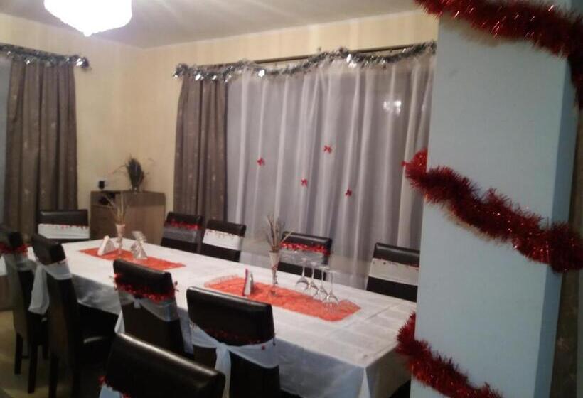 Pensiunea La Rachitele