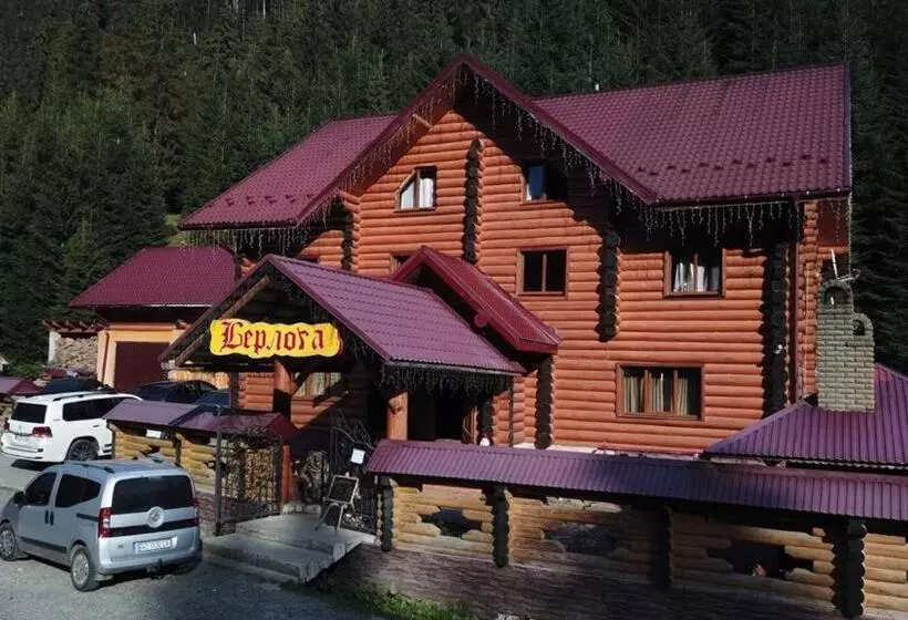 Retkeilymaja Berloga Sinevir