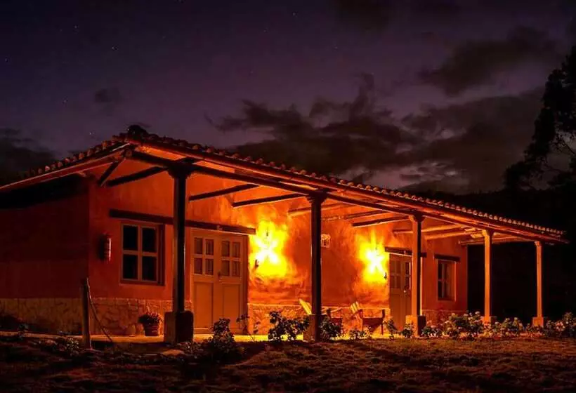 ユースホステル Tambo Sapalanchan