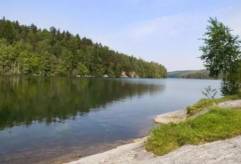 ベッドアンドブレックファースト Finas Torpgård B&k