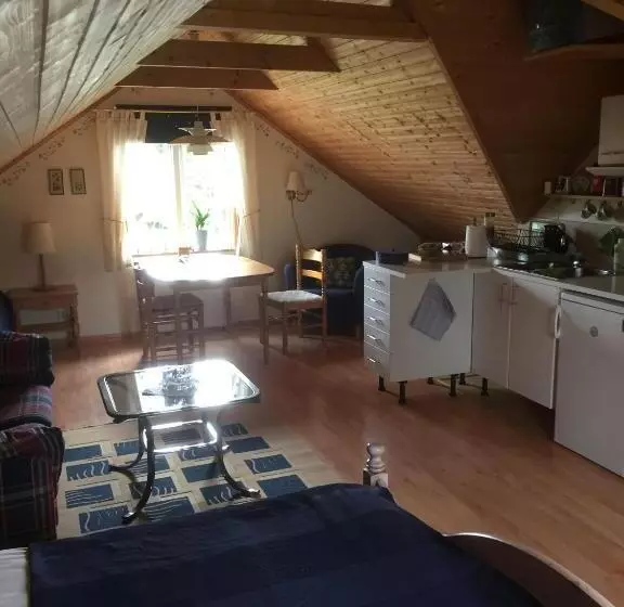 ベッドアンドブレックファースト Finas Torpgård B&k