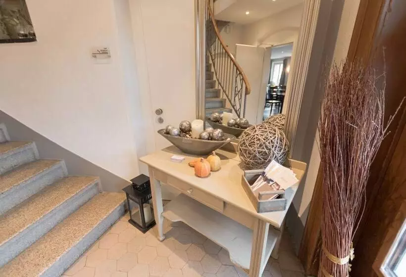 Hotelli Gasthof Bären Oberbipp