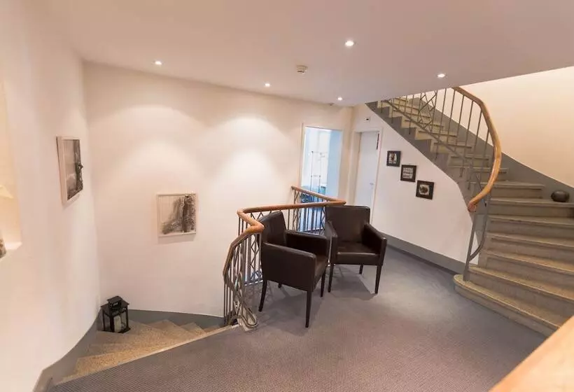 Hotelli Gasthof Bären Oberbipp