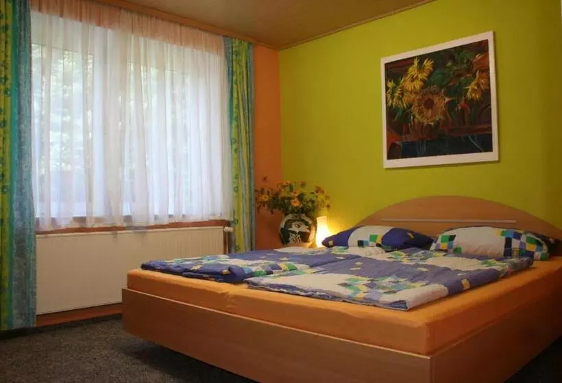 Hotelli Ferienparadies Waldidylle, Familiengeführt Seit 20 Jahren   Mit Großem Pool Und Viel Platz!