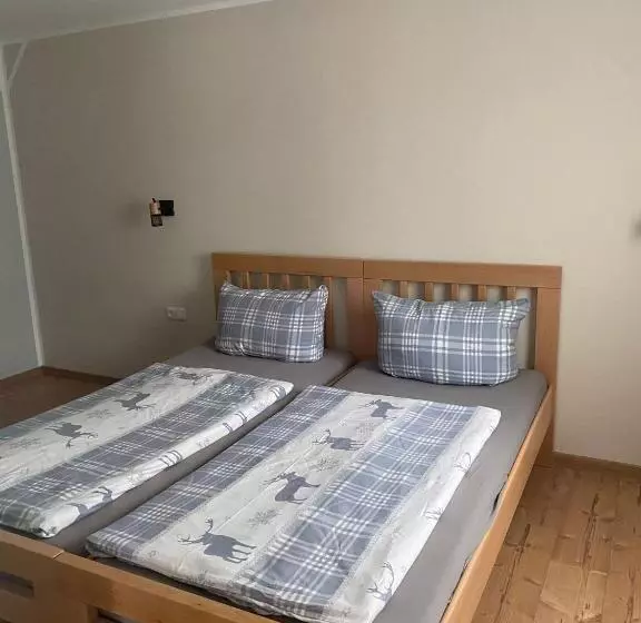 Hotelli Ferienparadies Waldidylle, Familiengeführt Seit 20 Jahren   Mit Großem Pool Und Viel Platz!