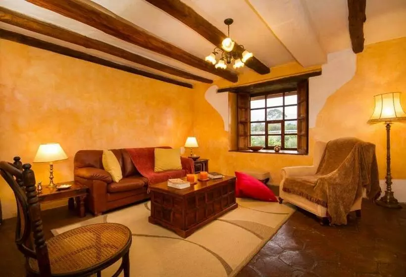 Hotelli Hacienda San Agustin De Callo