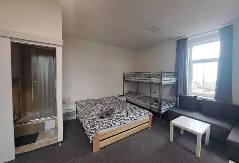 Hotelli Pension U Johnů