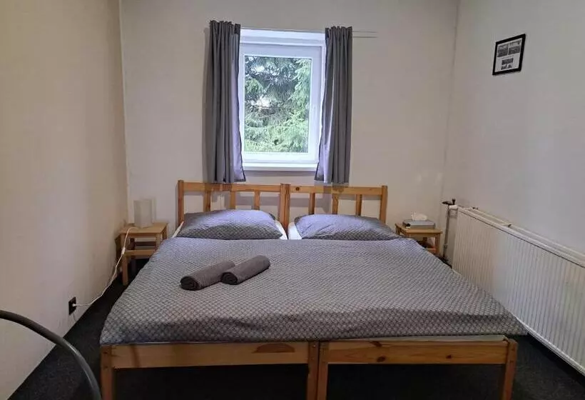 Hotelli Pension U Johnů